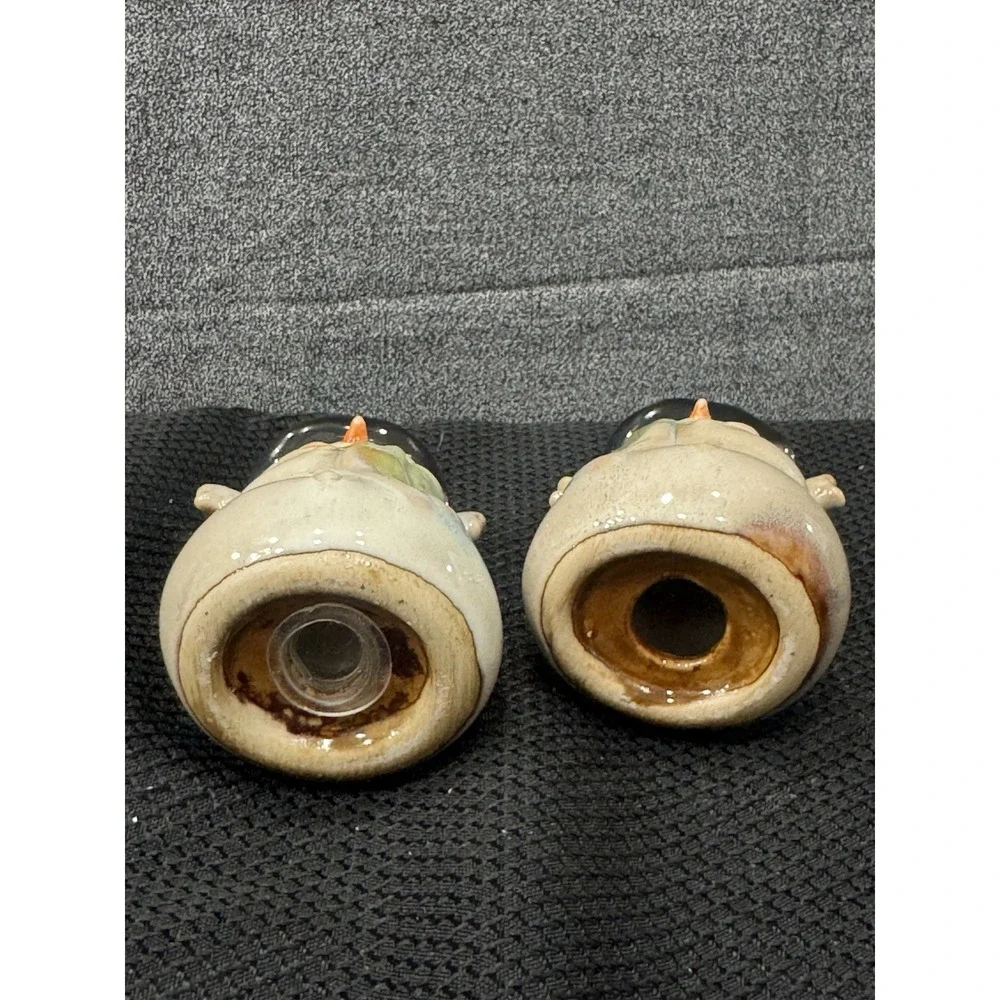 Vintage Kirklands Potters Garden Ceramic Christmas Snowman Salt & Pepper Shakers